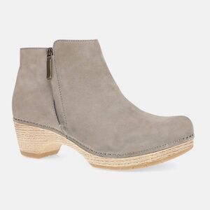 ✨ NIB Dansko Lizanne Ankle Boots Booties